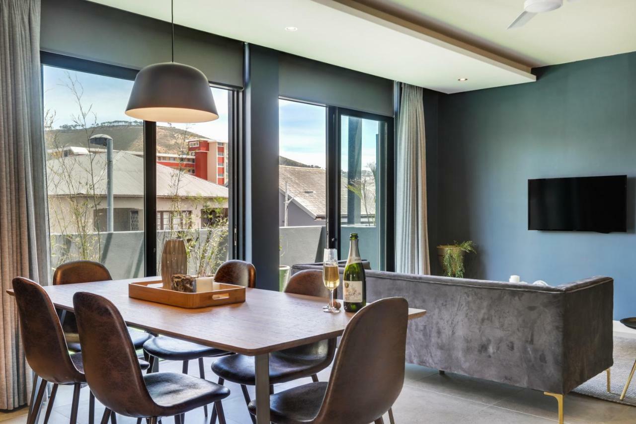 Urban Luxury In The East Precinct *