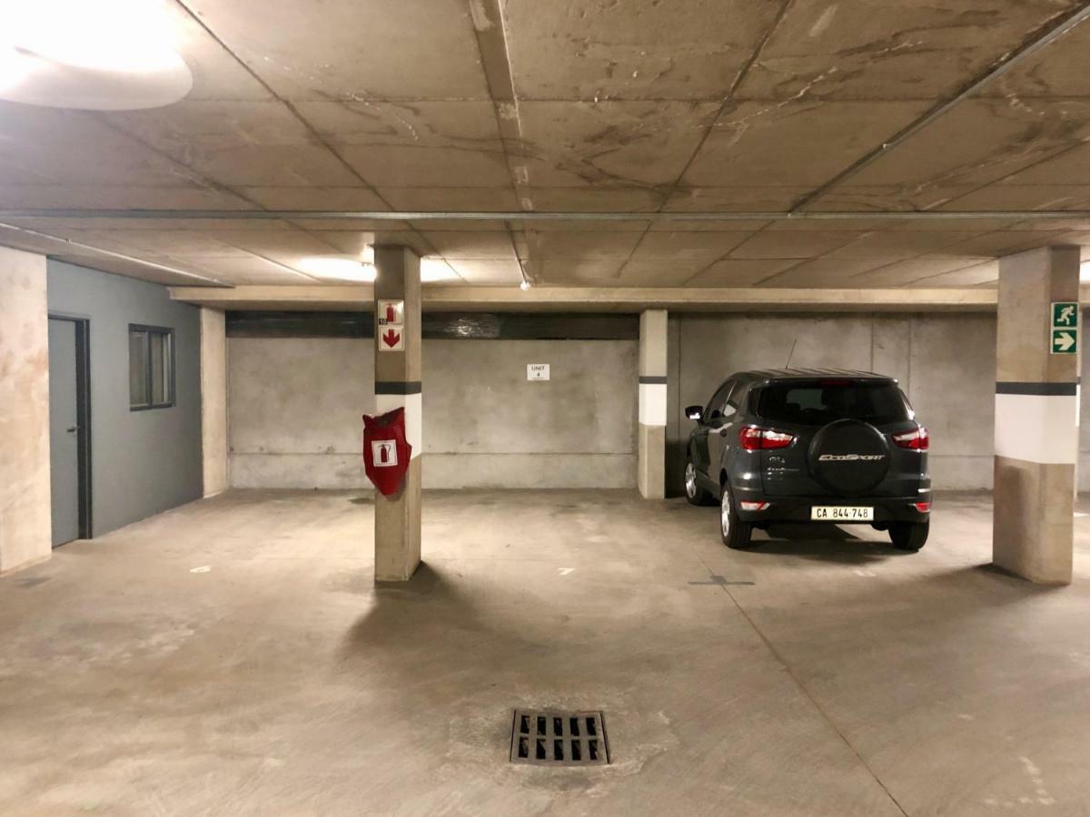 Urban Luxury In The East Precinct Apartment